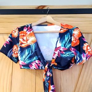 Wrap tie crop top - tropical pattern